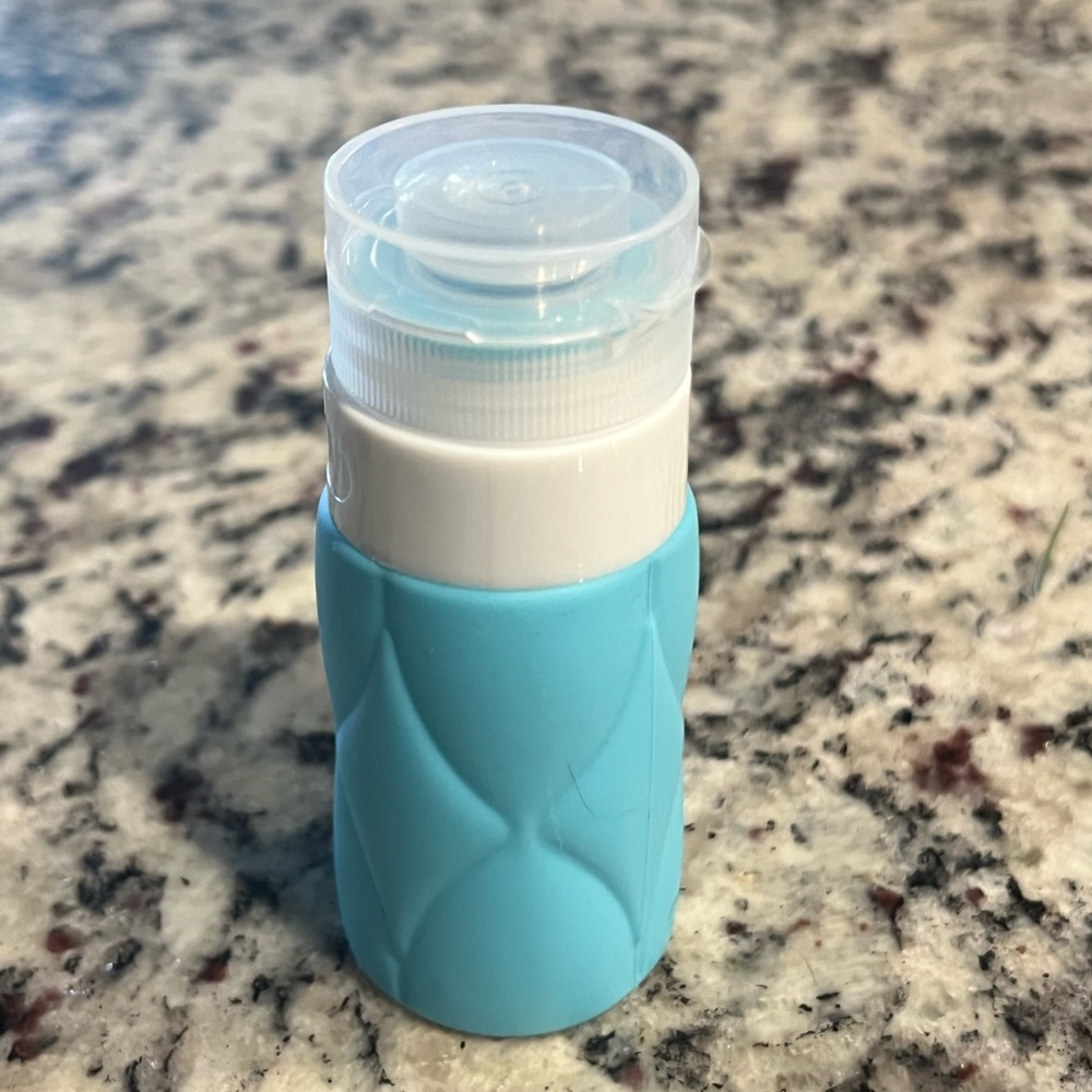 4/$12 💥🆕 Cyan Silicone Travel Toiletry Bottle 4 Liquid | 2 oz | 4160
